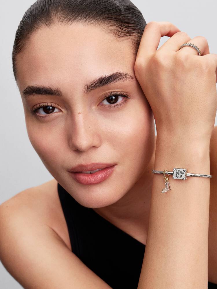 Amour Schrift Charm Sterling-Silber