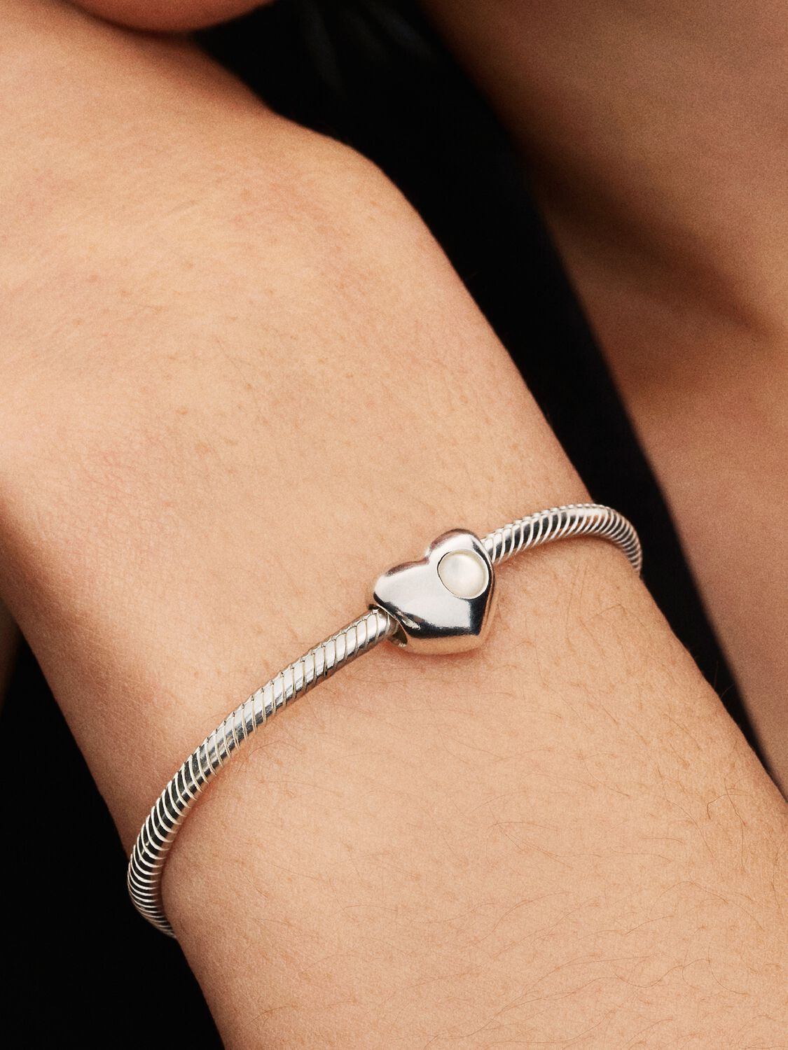 Gravierbares Weißer Stein Herz-Charm Sterling-Silber Zweitbild