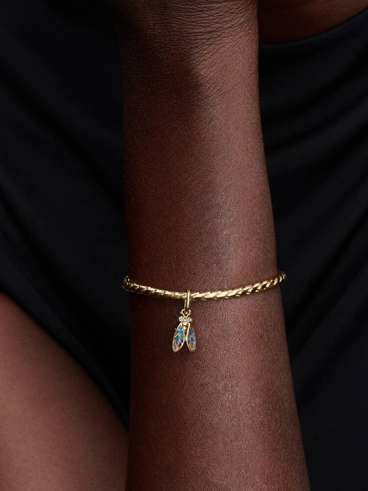 Zikade Charm-Anhänger 14 Karat Vergoldung Zweitbild