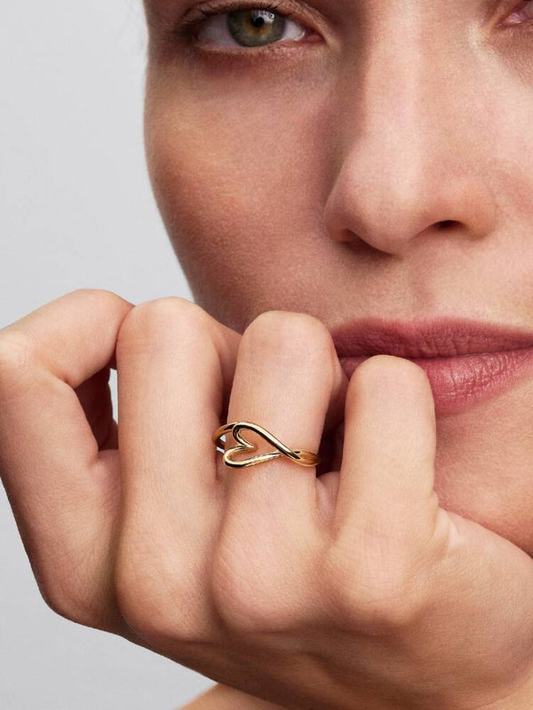 Organisch Geformtes Herz Kleiner Ring 14 Karat Vergoldung